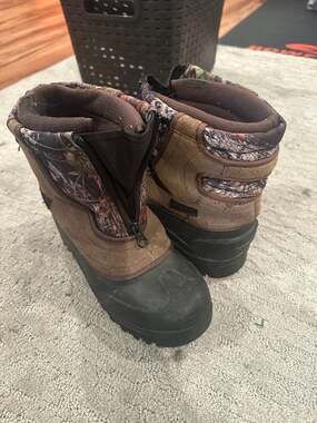 Itasco Boots Insulated Camouflage Size 4 Brown Leather Upper Hiking Rubber Soles